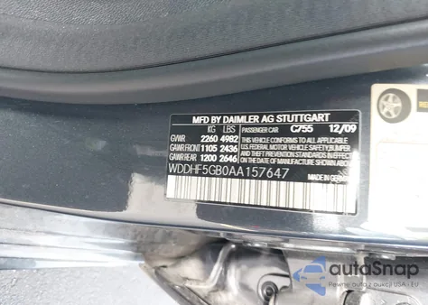 2010 Mercedes-Benz E 350 z USA, uszkodzony, nr VIN WDDHF5GB0AA157647